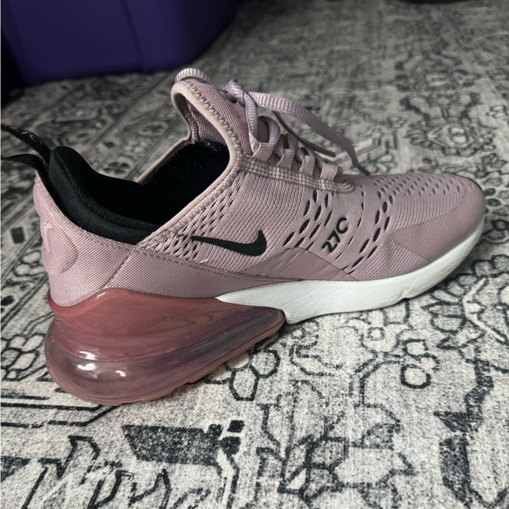 Nike 270s size 7.5